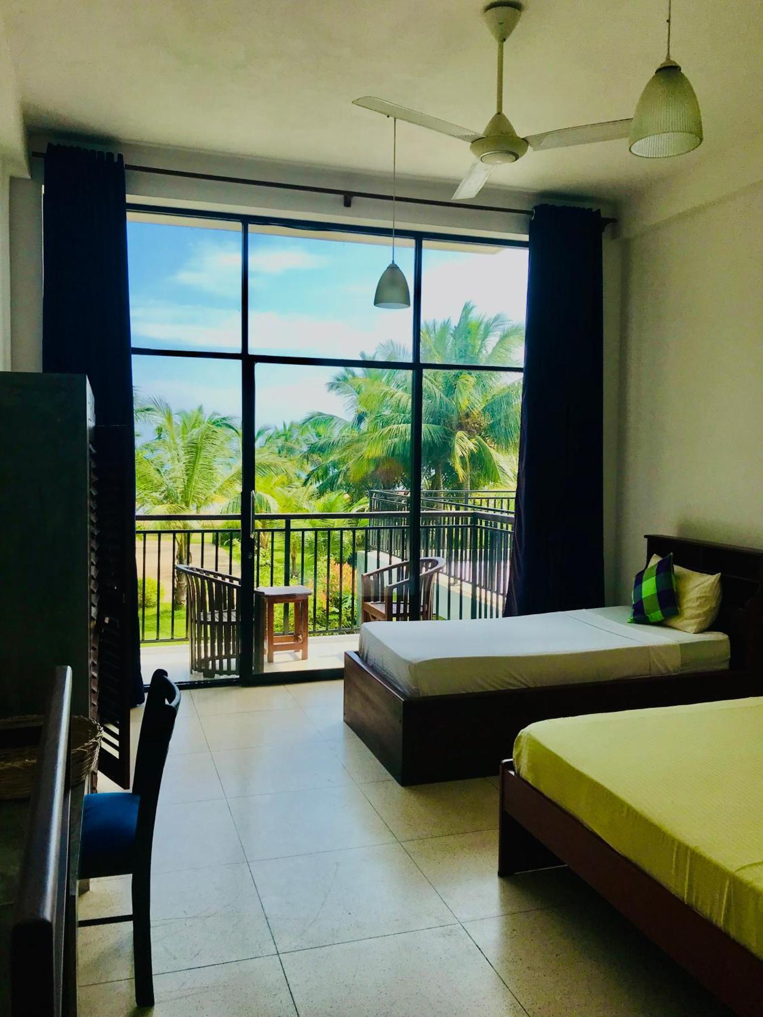 Aqua Marine Beach Hotel Kalkudah  Exterior foto